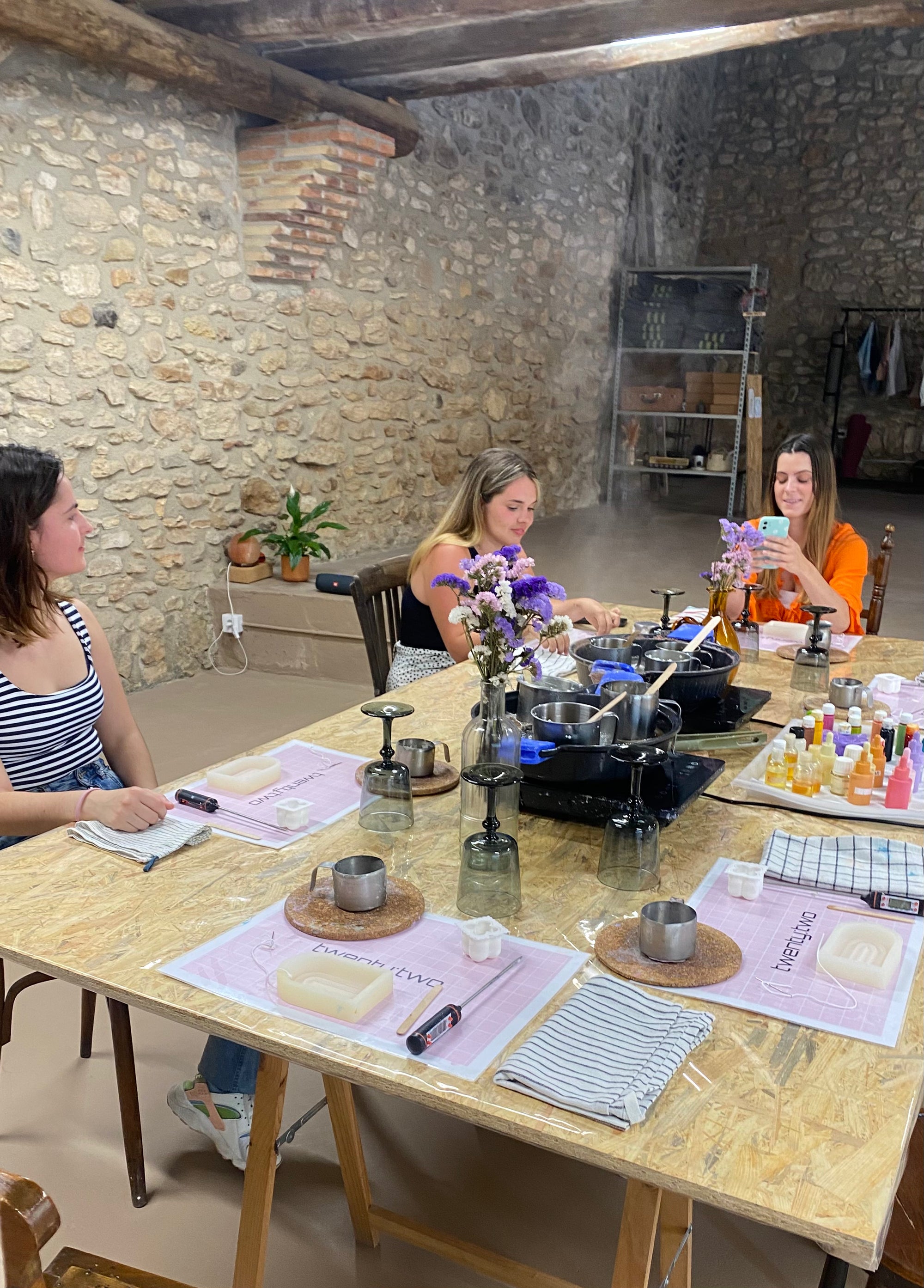 Taller de Velas Arco iris + vela tarro de cristal (Halloween)