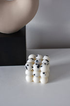 Cubo Cruela candle